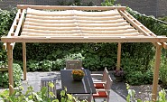 Vuren enkelzijdige wand met banddelen E, hoogte 224 cm, kleurloos geïmpregneerd.