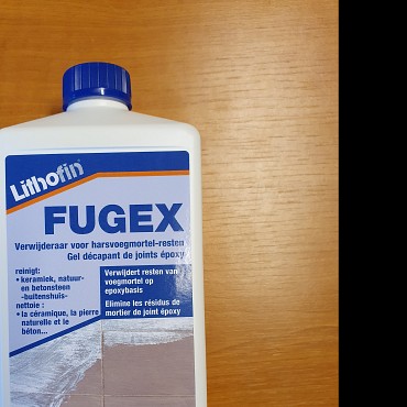 Fugex 1L  voor het  verwijderen van epoxyharsgebonden harsvoegselresten