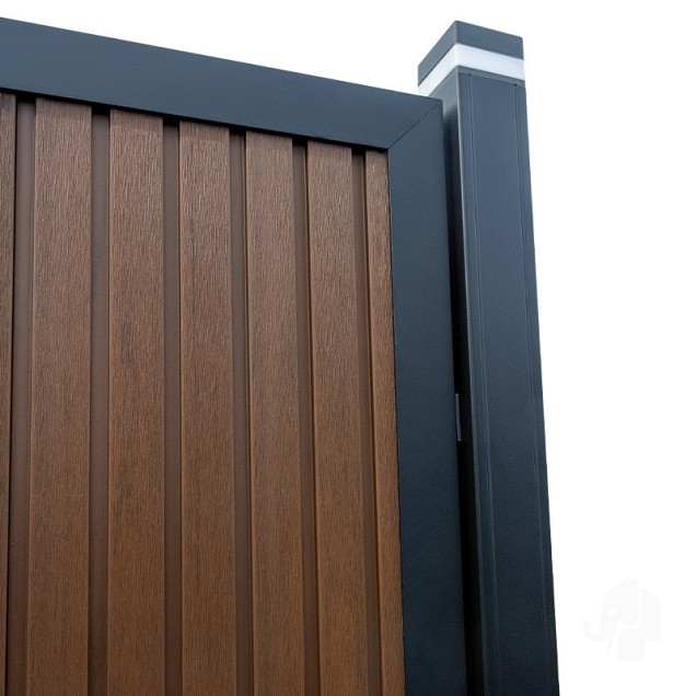 Elephant schutting Stripes houtcomposiet FSC/GRS 1800x1800mm co-ex driftwood dark met zwart kader (voor vertical gebruik)