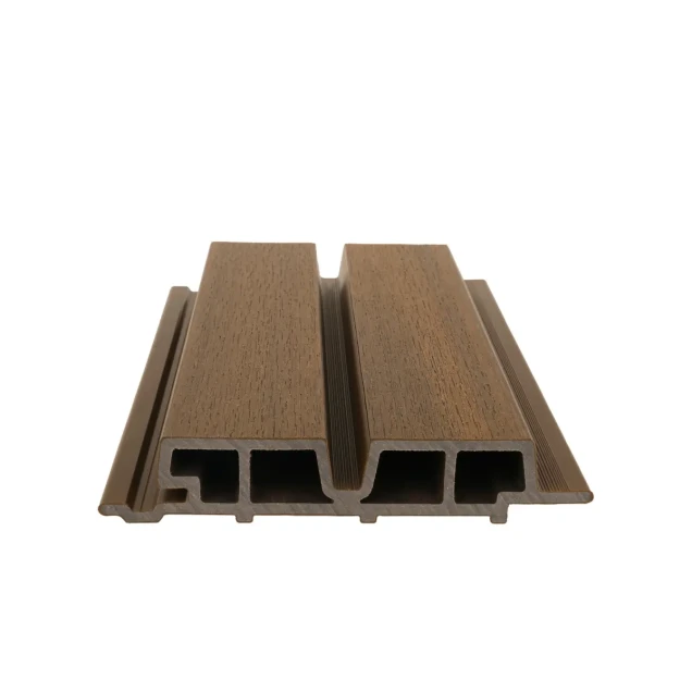 NewTechWood composiet co-extrusie wandbekleding Castellaton PRO65 3,3 x 18 x 390cm Teak.