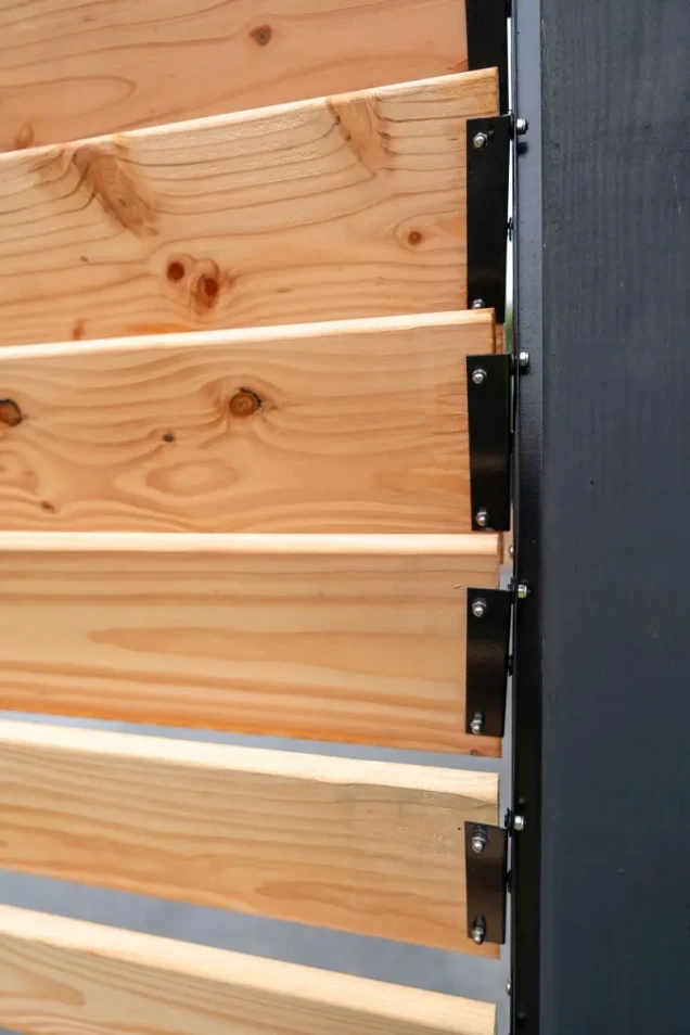 DHZ zwart shutter framewerk. 2 stuks 165 cm t.b.v. 14 planken