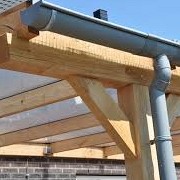 Afvoerset zink: buis 80x3000 mm, 2x bocht, 2x beugel met wrong